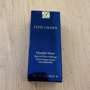 Estée Lauder Double Wear Stay-in-Place Makeup